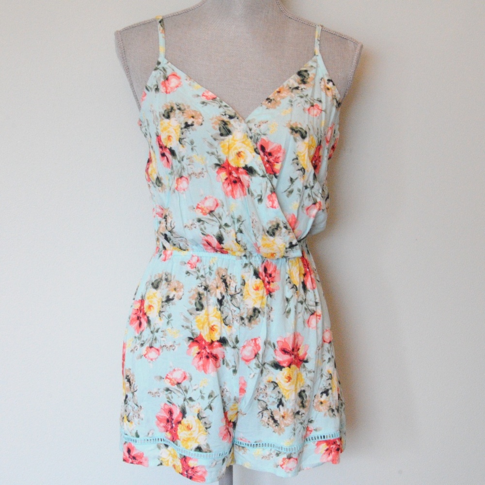 NWT [Be Bop] floral printed romper #225 - Picture 2 of 7